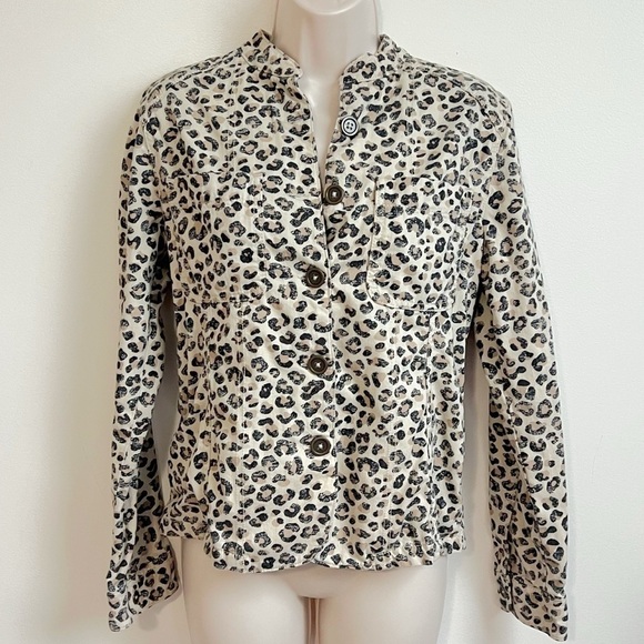 Caslon Leopard Print Button Down Lightweight Casual Utility Jacket M Tan Black - Picture 4 of 13